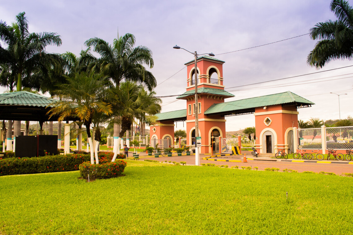 Acceso a nuestras urbanizaciones